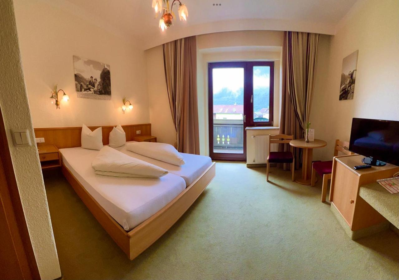 Hotel Zum Lamm Tarrenz Eksteriør bilde