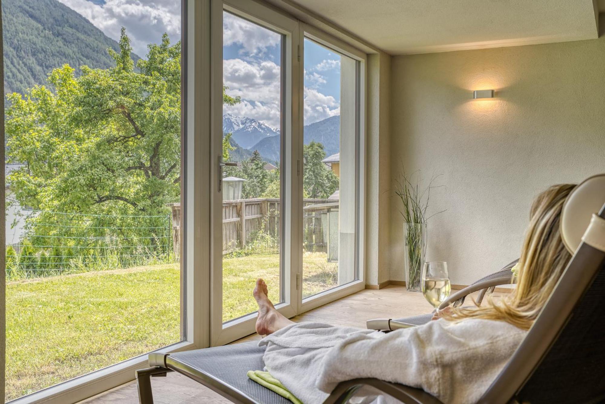 Hotel Zum Lamm Tarrenz Eksteriør bilde