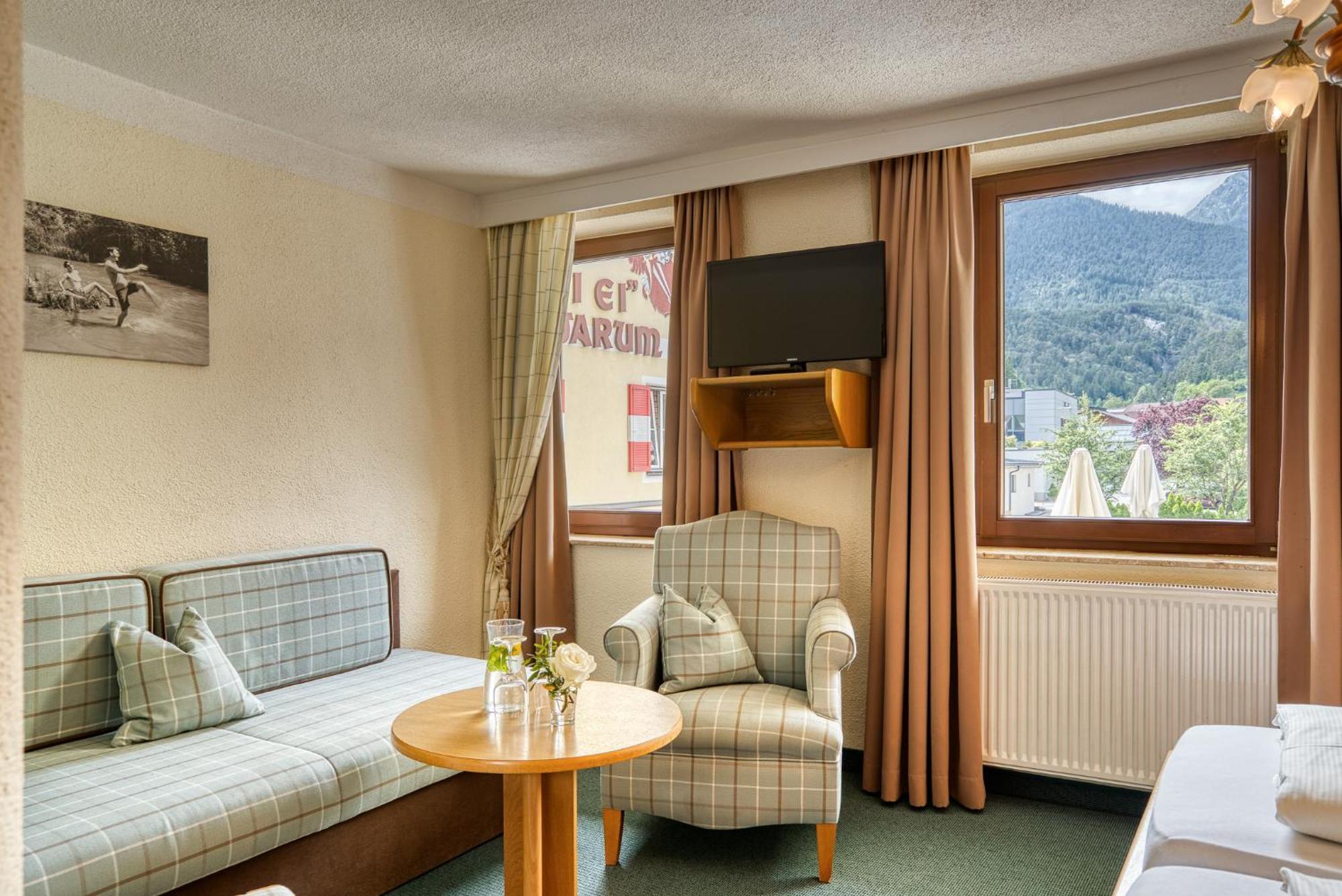 Hotel Zum Lamm Tarrenz Eksteriør bilde