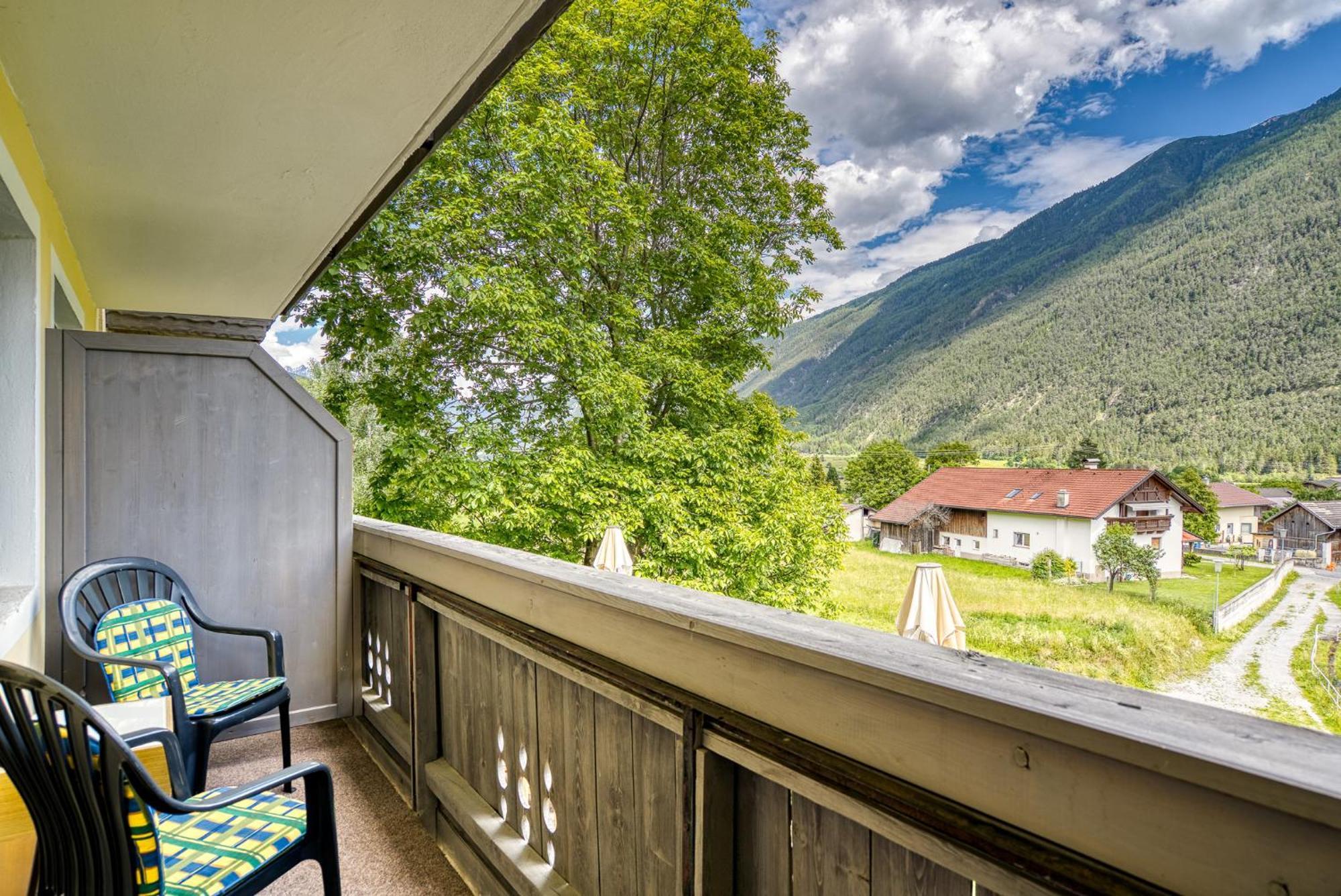 Hotel Zum Lamm Tarrenz Eksteriør bilde