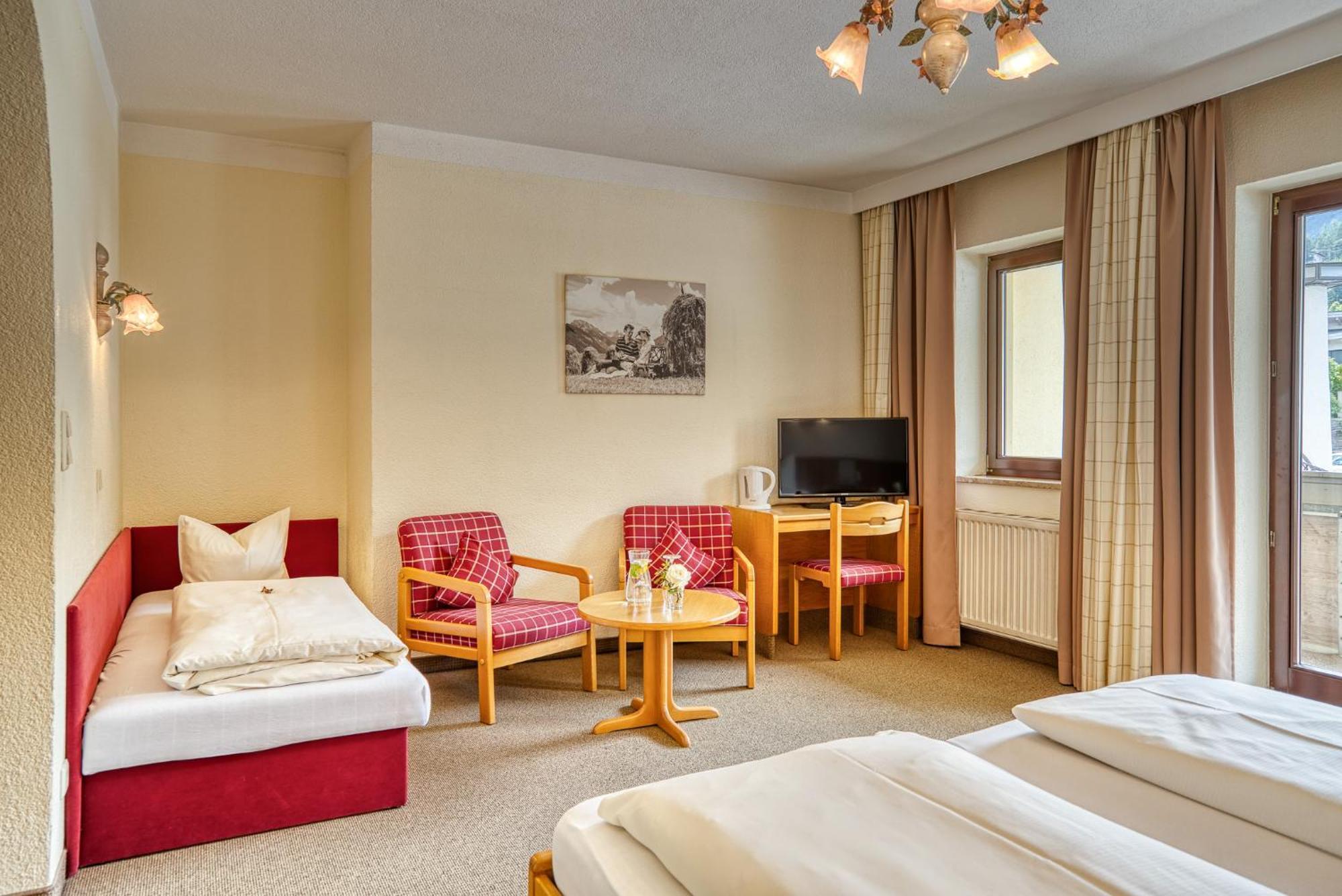 Hotel Zum Lamm Tarrenz Eksteriør bilde