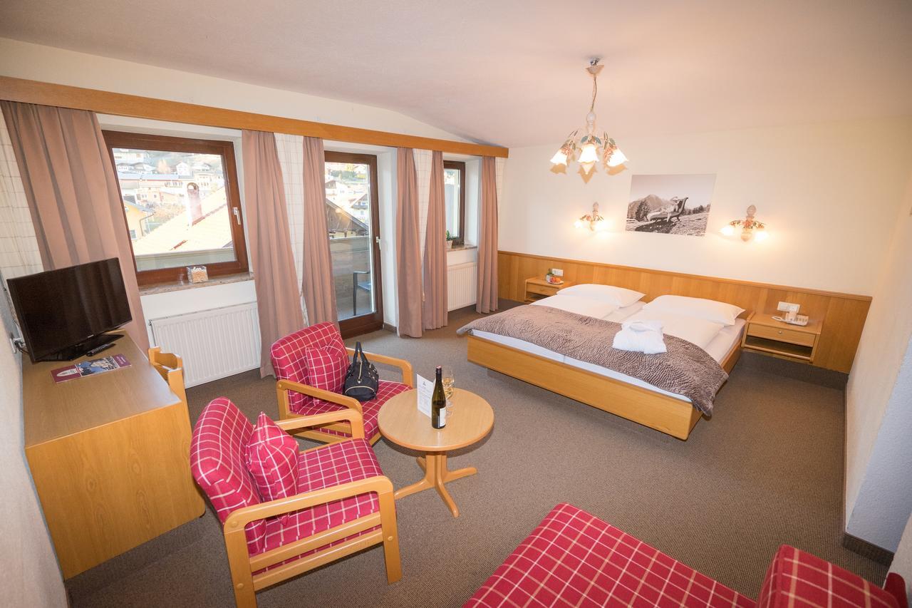 Hotel Zum Lamm Tarrenz Eksteriør bilde