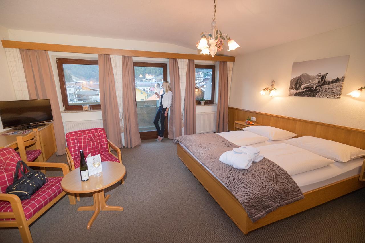 Hotel Zum Lamm Tarrenz Eksteriør bilde