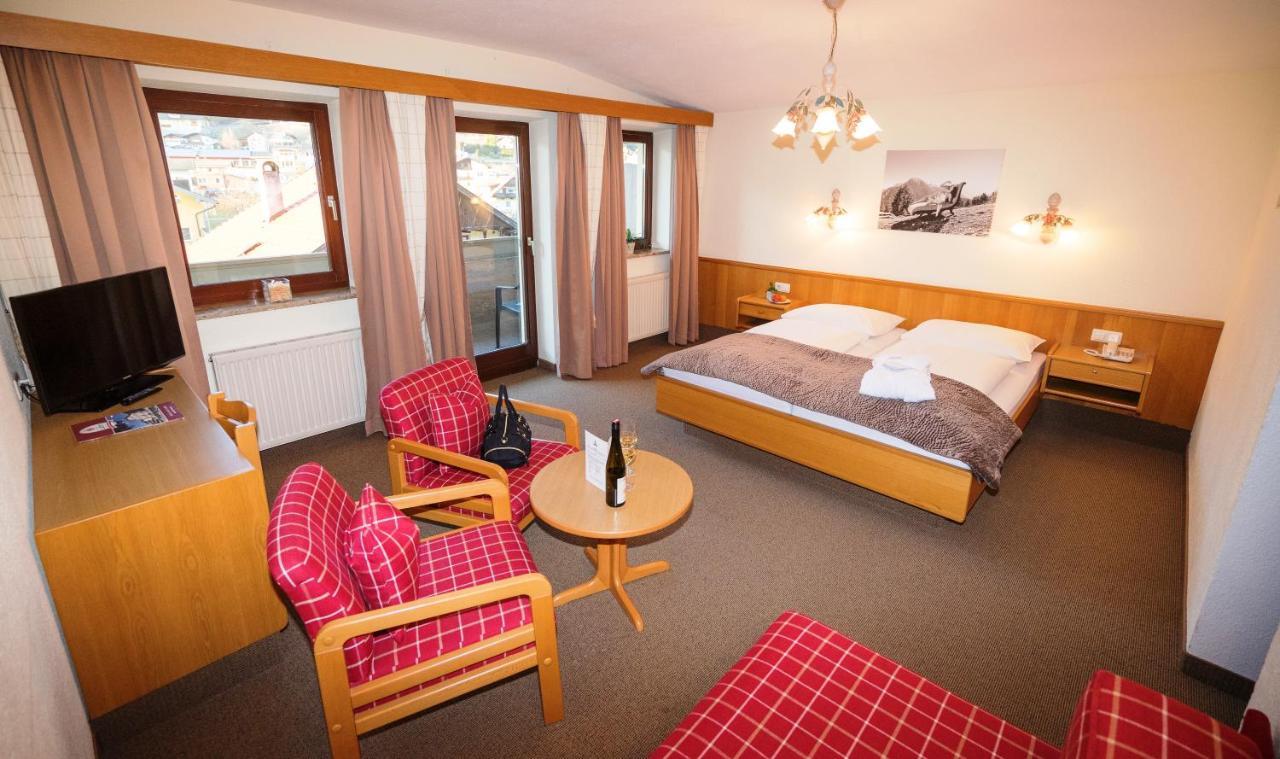 Hotel Zum Lamm Tarrenz Eksteriør bilde